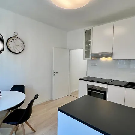 Appartamento Priestranny Apartman Blizko Centra Bratislava