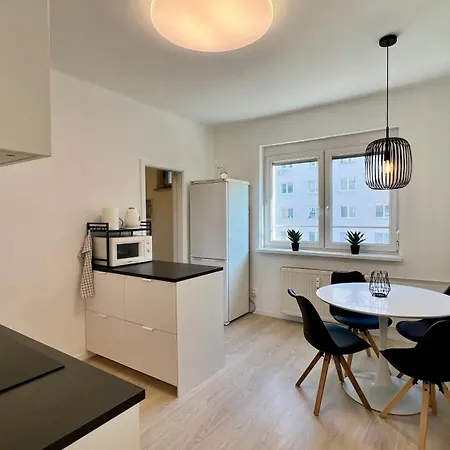 Priestranny Apartman Blizko Centra * Bratislava